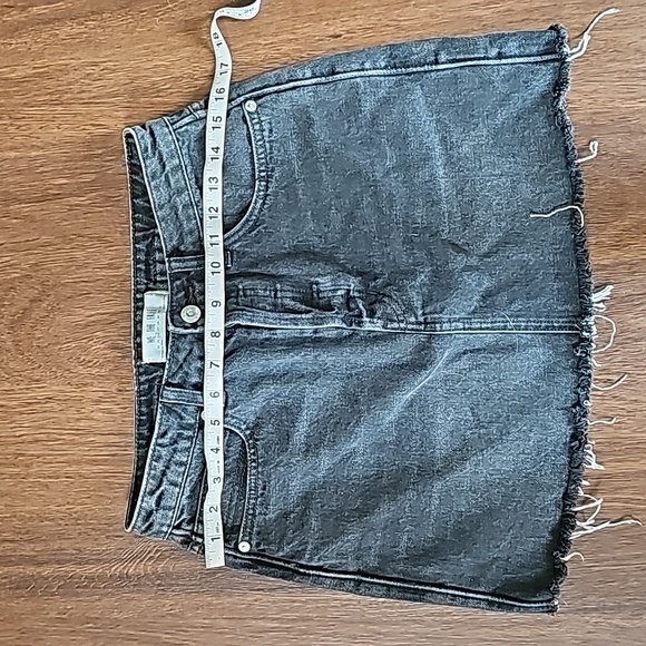 Free People We The Free black denim moto skirt sz 26 EUC! - Picture 5 of 5